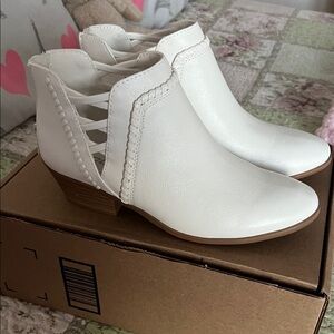 White Women’s Cutout Ankle Boots - Stylish Low Heel